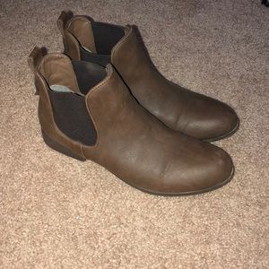 Ankle booties